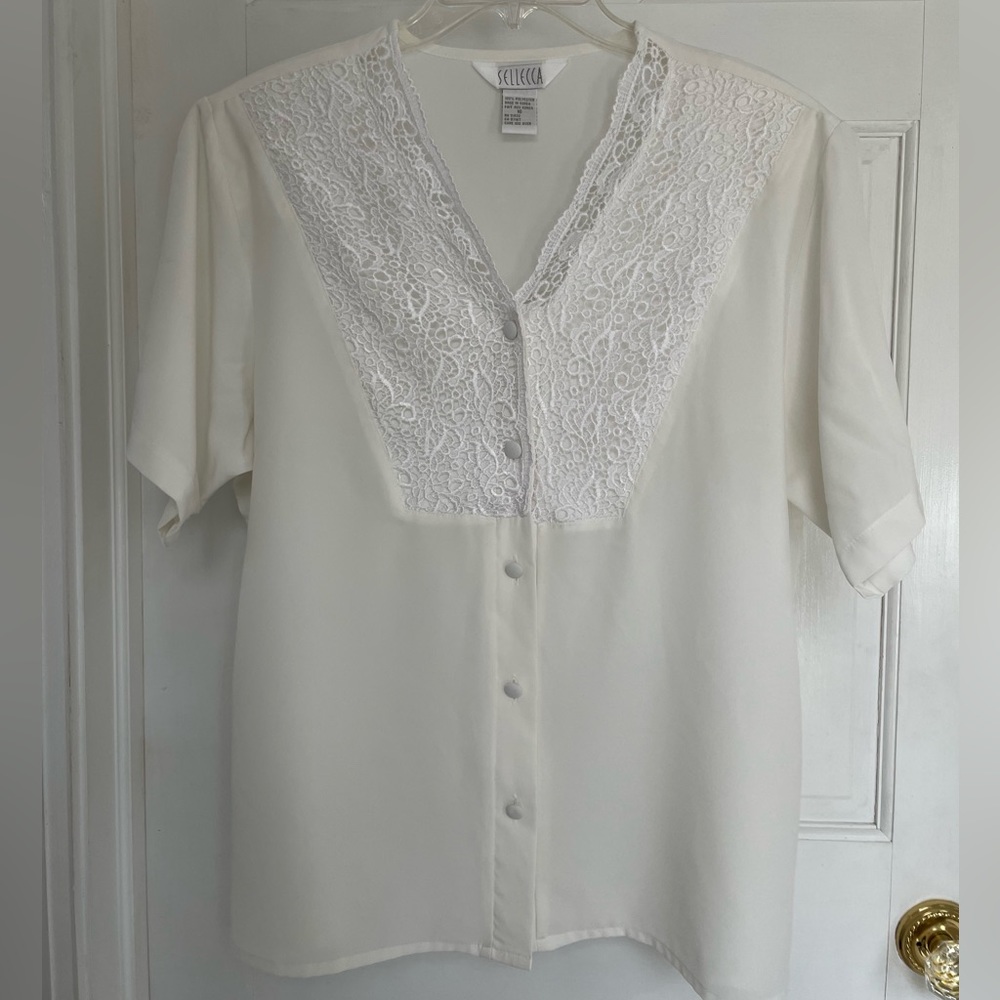 Off-white ecru size 16, vintage lace blouse by Sellecca